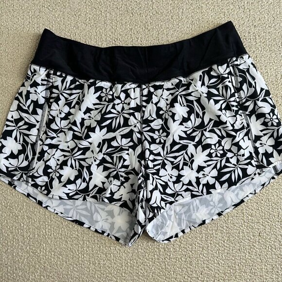 Lands End Swim Shorts Black White Floral 22W Quick Dry Stretch Pockets - Picture 1 of 10